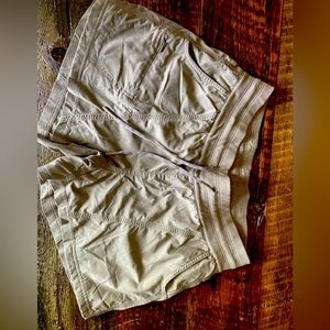 THE NORTH FACE ❤️ EUC Athletic Shorts